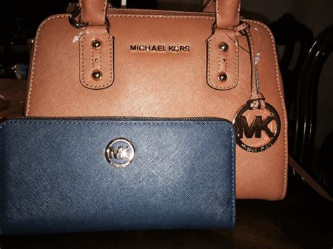 michael kors purses near me.